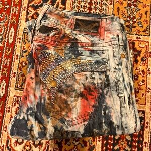 Robin's jean red baba